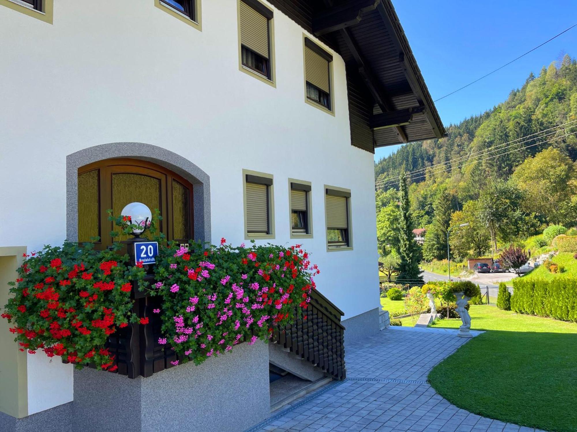 Apartments Fiore Am Naturschwimmbad! Puch  Exterior photo
